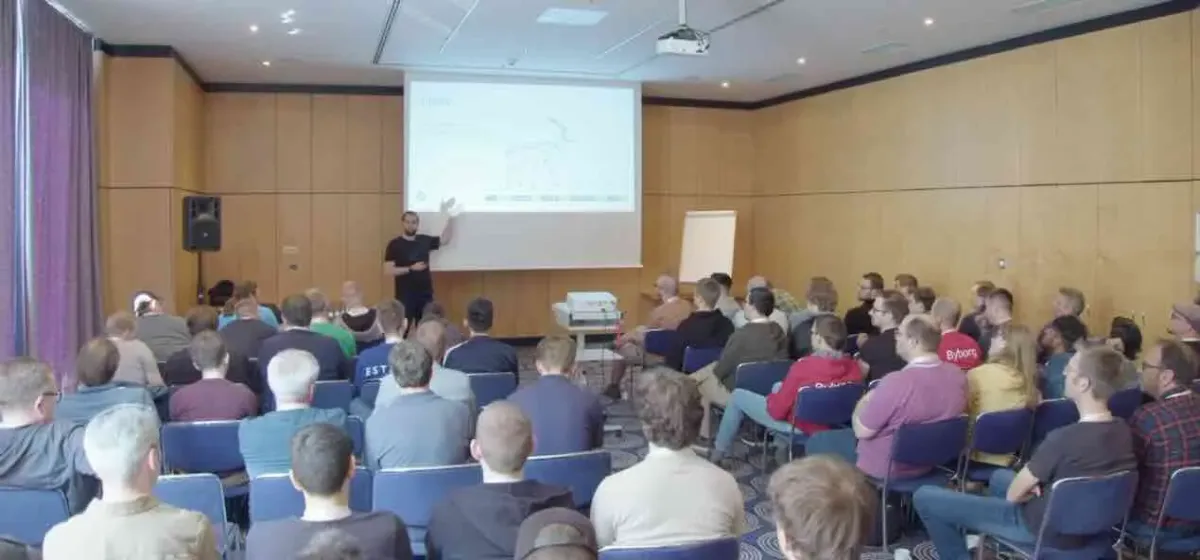 Chema presenting Gacela to a full room at International PHP Conference Berlin 2023